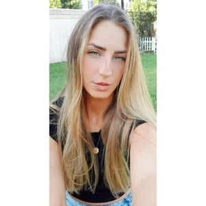 Meet your Posher, Savannah